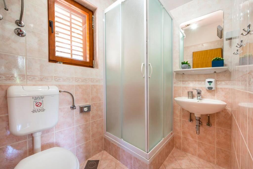 Vila Vergatum-Privacy,Gym,Billiards,Table Tennis Donji Brgat Exterior photo